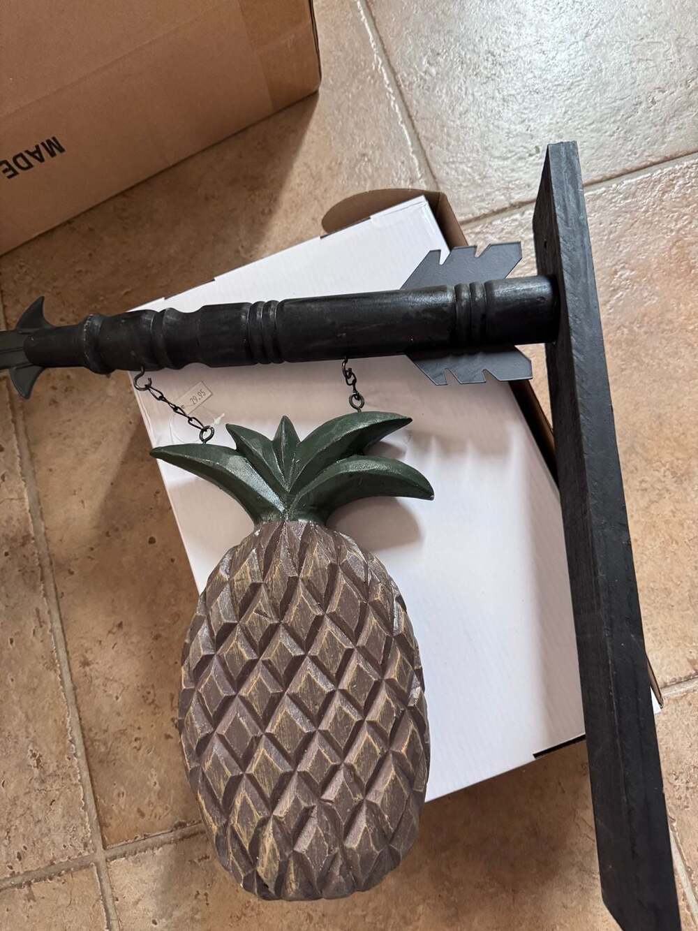 Rustic Hand Carved Wood Pineapple Wall Hanging Sign with Arrow Bracket